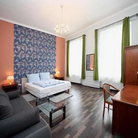 Cherry Apartman Егер Екстериор снимка