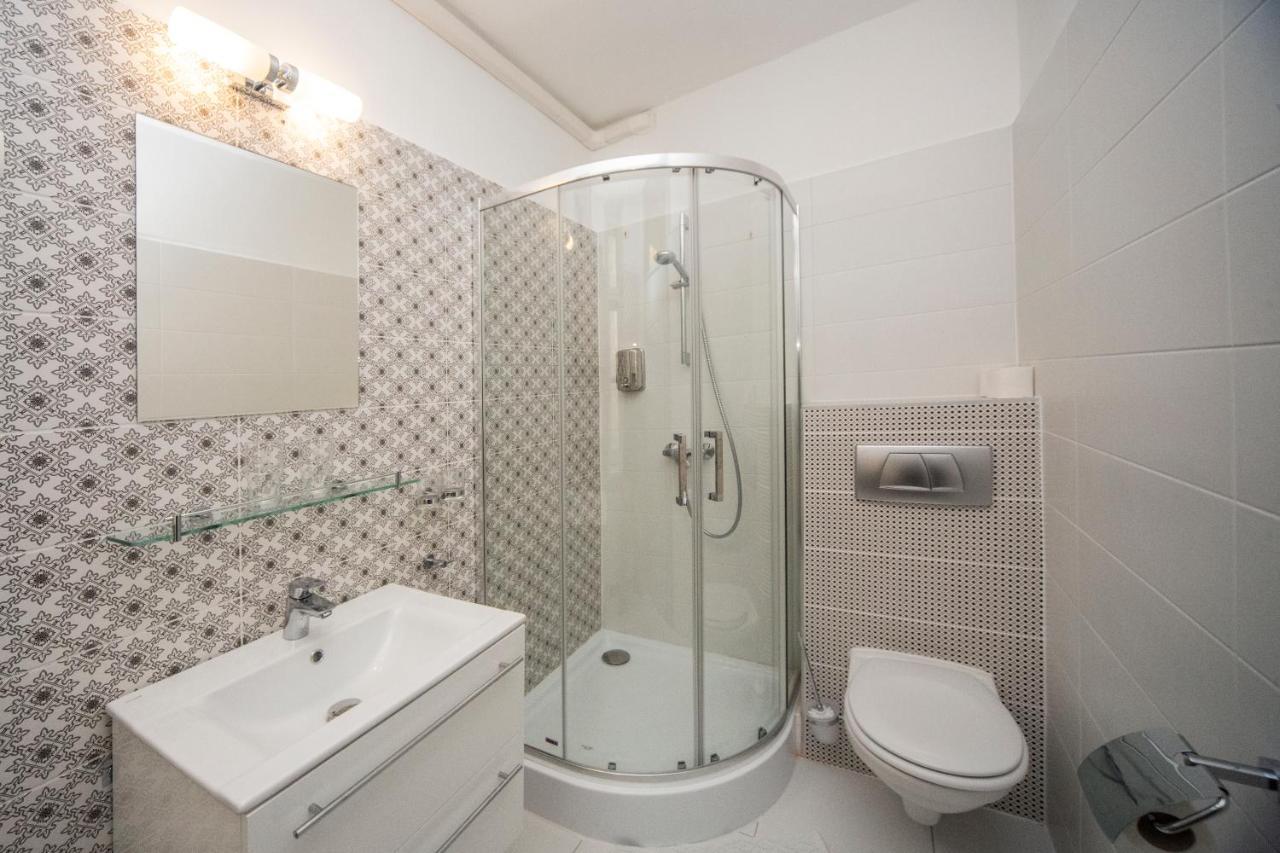 Cherry Apartman Егер Екстериор снимка
