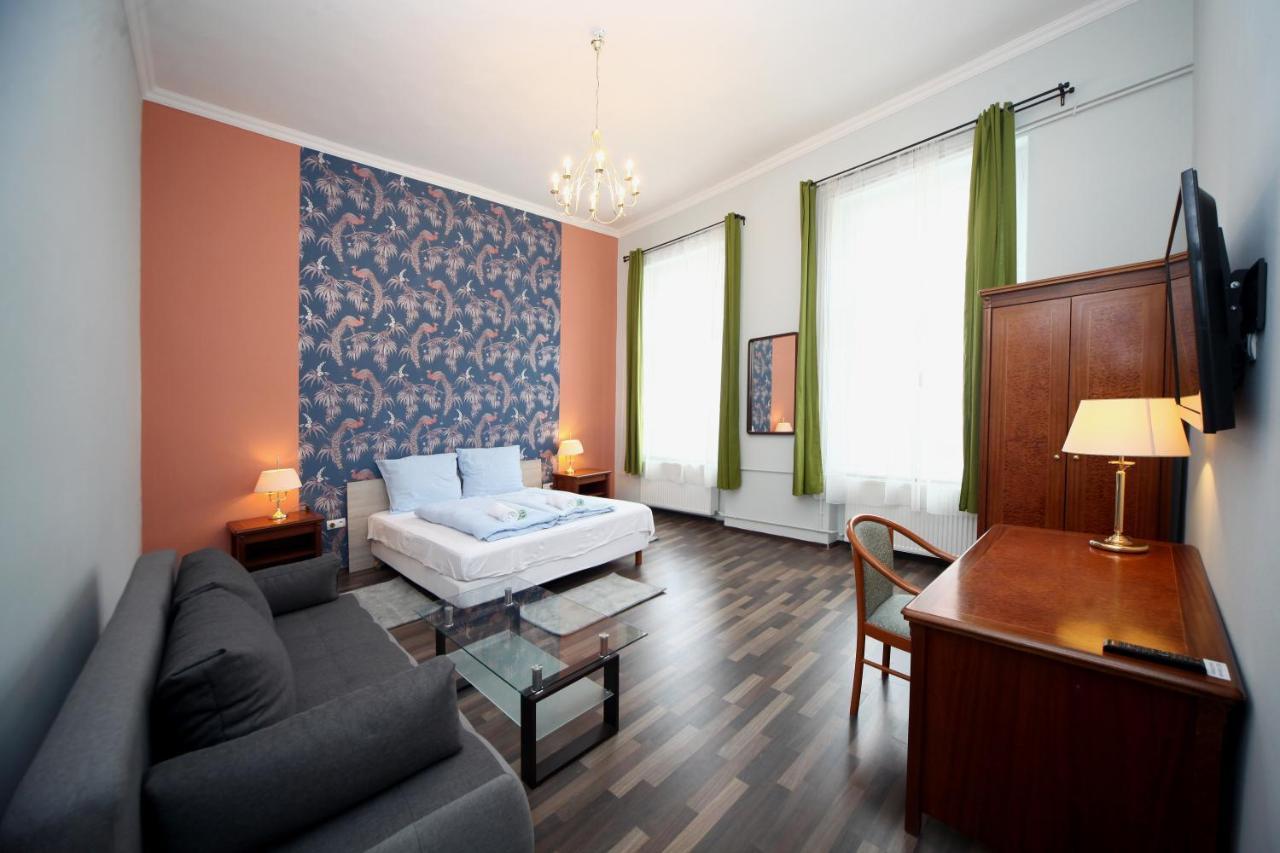 Cherry Apartman Егер Екстериор снимка